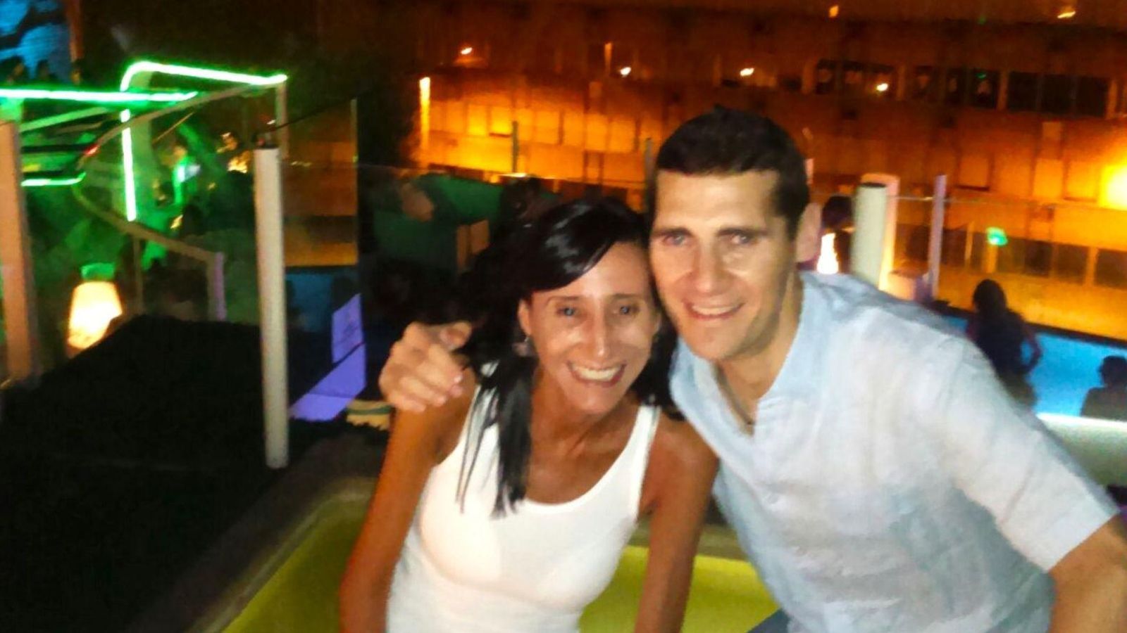 Loli con su hermano Emilio.