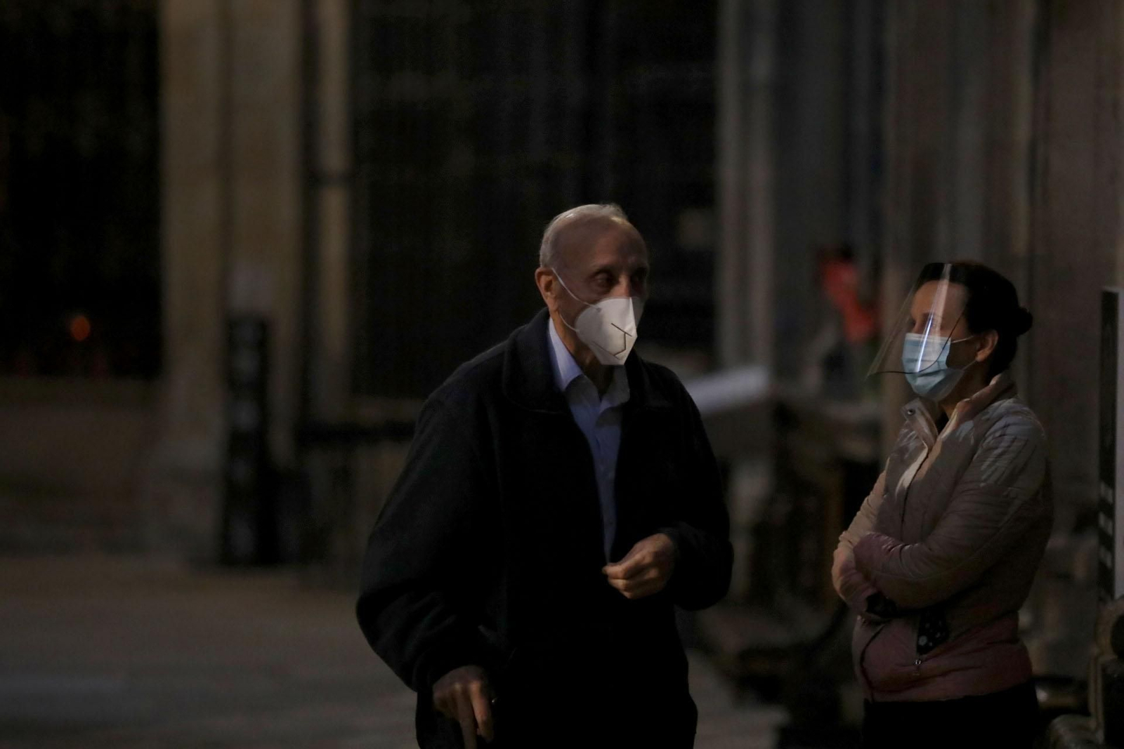 Los fieles regresan a la Catedral // FOTO: JOSÉ PAZ