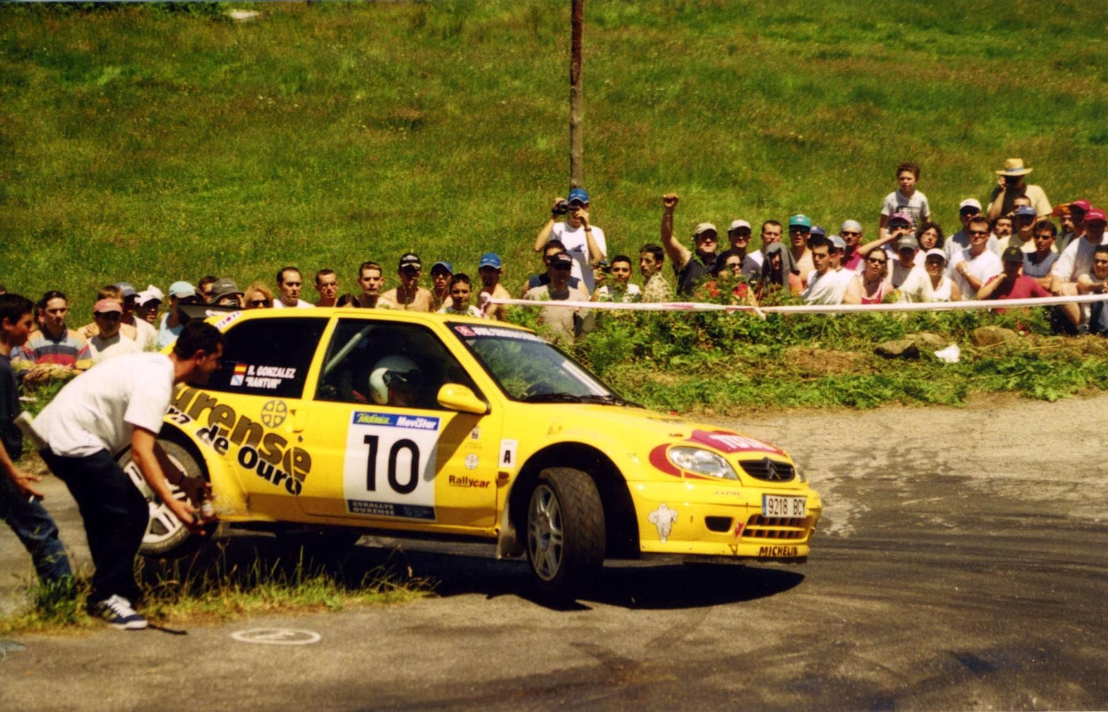 Rantur y González, durante los tramos de la tarde del Rally de 2002. (Foto: Crespo)