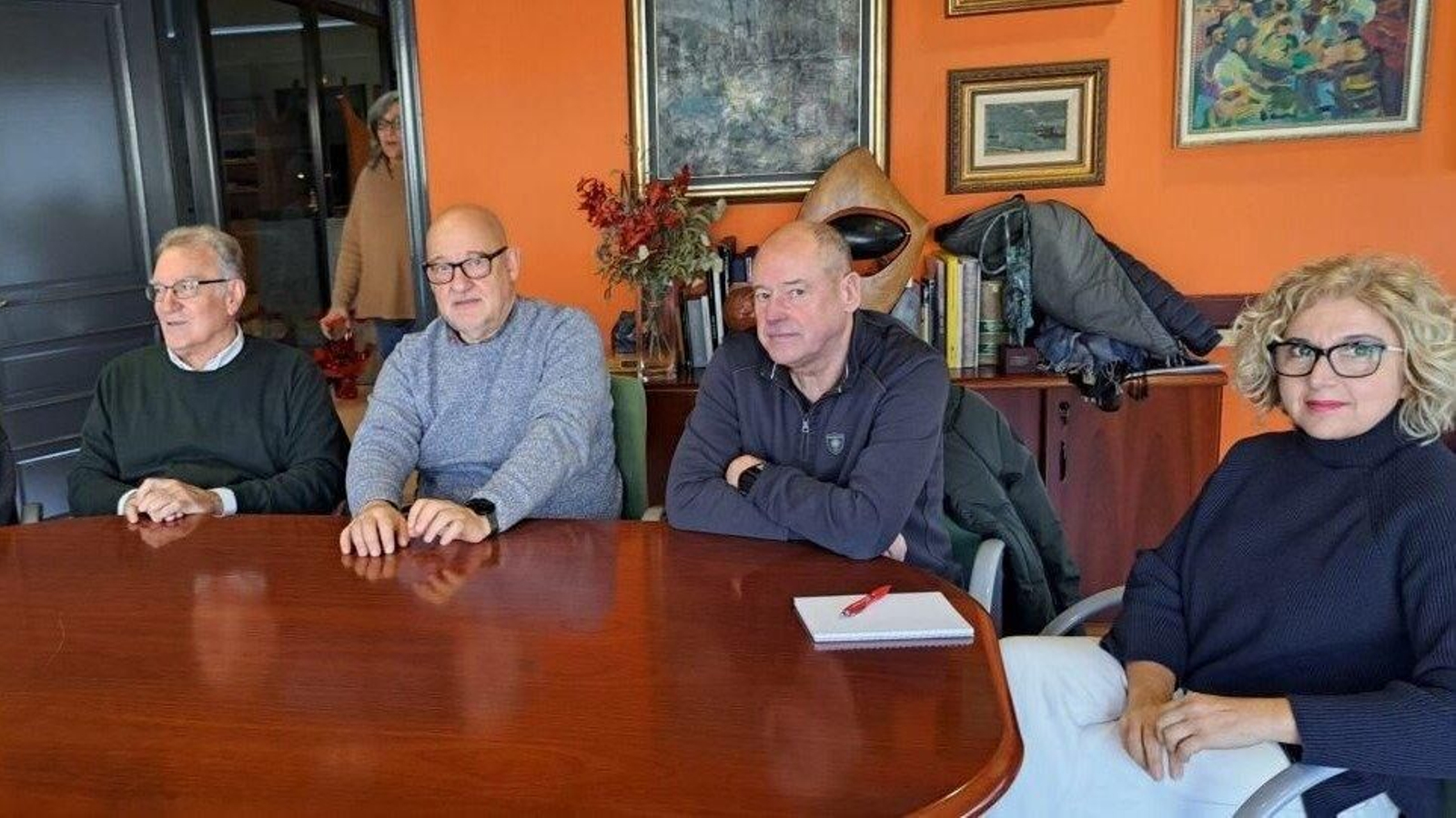 Alfredo García, Xoán Vazquez, Salustiano Mato y Margarida Pizcueta durante la presentación.