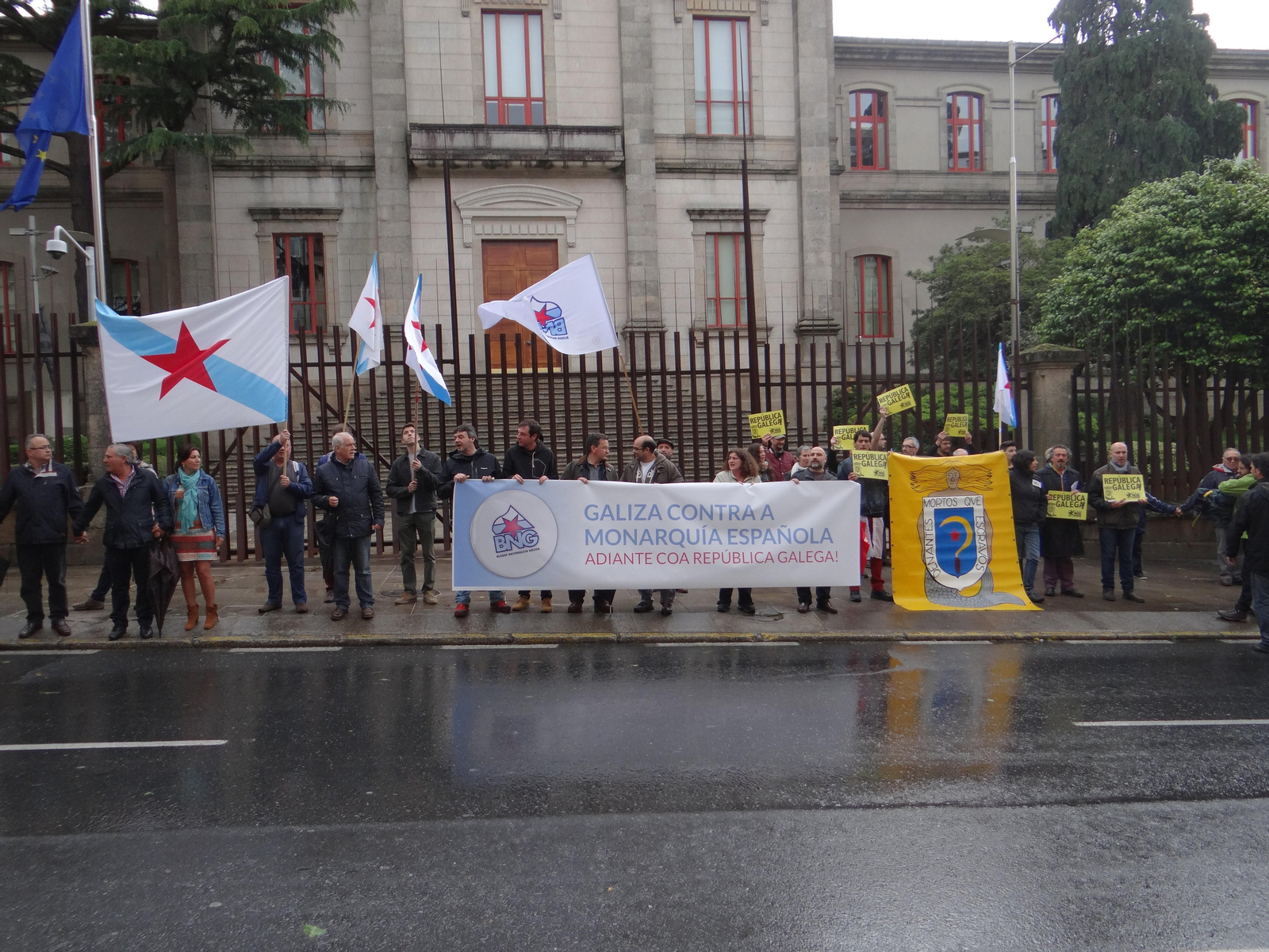 14193684860_679fffa278_o