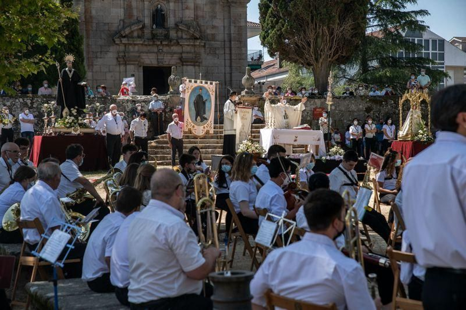 ALLARIZ (IGREXA DE SAN BENITO). 10/07/2021. OURENSE. Celebración do San Benito en Allariz. FOTO: ÓSCAR PINAL