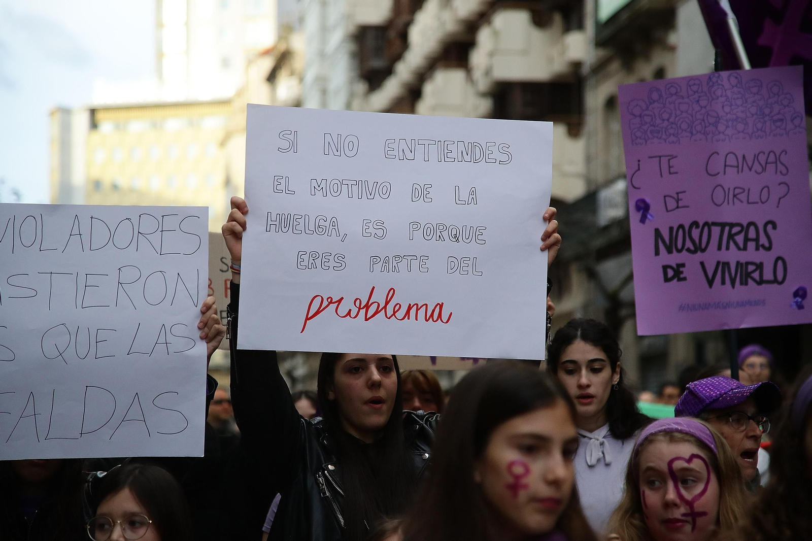 Galería |  Las mujeres salen a las calles de Ourense: feminismo y revolución