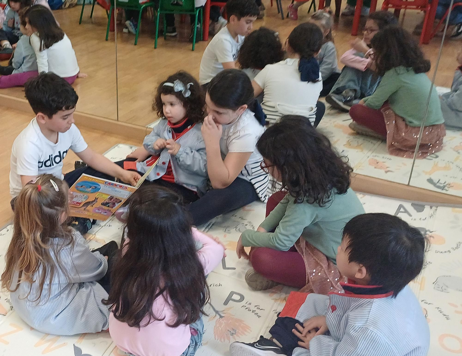 Actividad de apadrinamiento lector en Salesianos