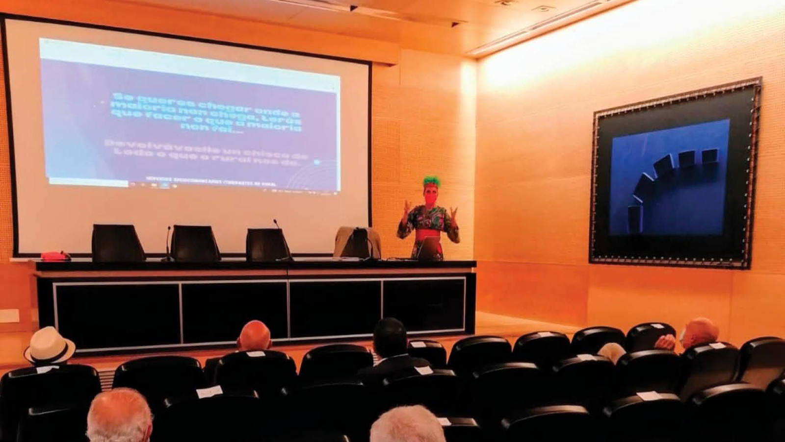 Antía Pousa, en su exposición del proyecto Social Truck.