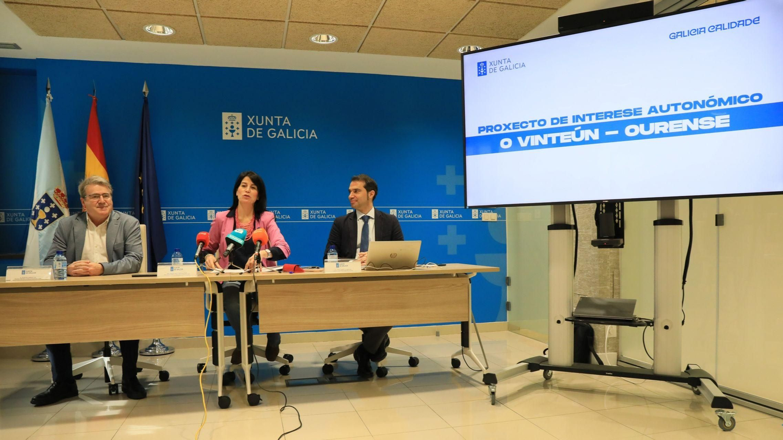 Manuel Pardo, María Martínez Allegue y Yago Borrajo durante la presentación.