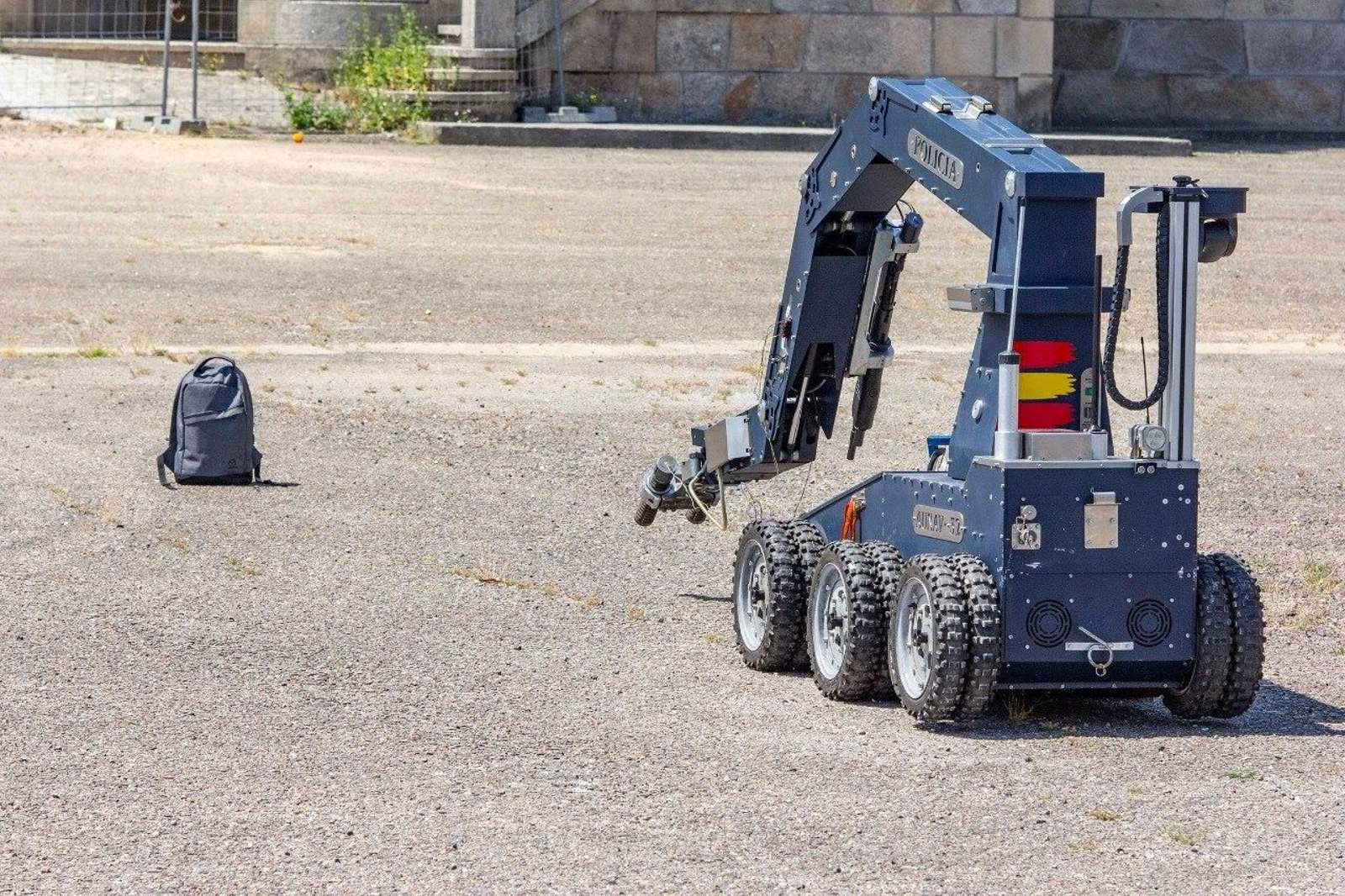 Galería | Exhibición de la Policía Nacional en la ETEA