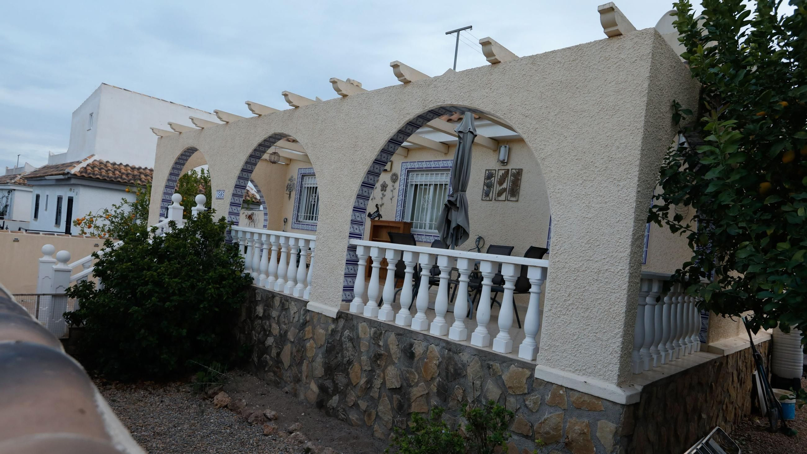 Vivienda donde ha sido hallado el cuerpo de una mujer asesinada presuntamente por su pareja, a 5 de diciembre de 2022, en Mazarrón.