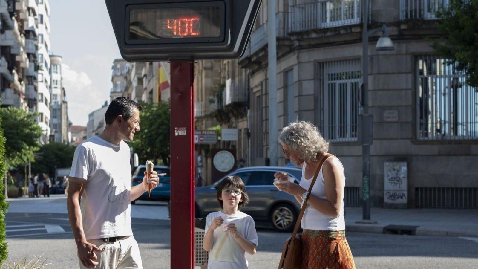 Un helado, lo mejor contra el fuerte calor veraniego.