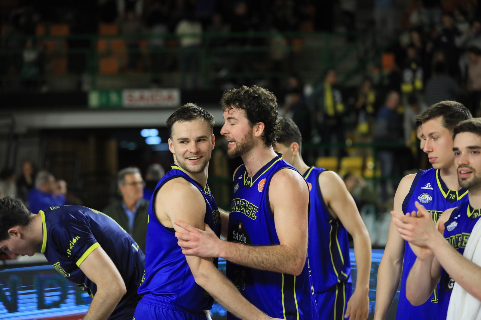 Galería | El COB sufre pero gana de nuevo en el Pazo