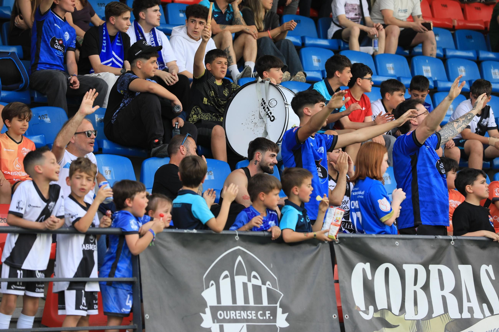Galería | El Estadio de O Couto vive otra derrota, polémica, del Ourense CF