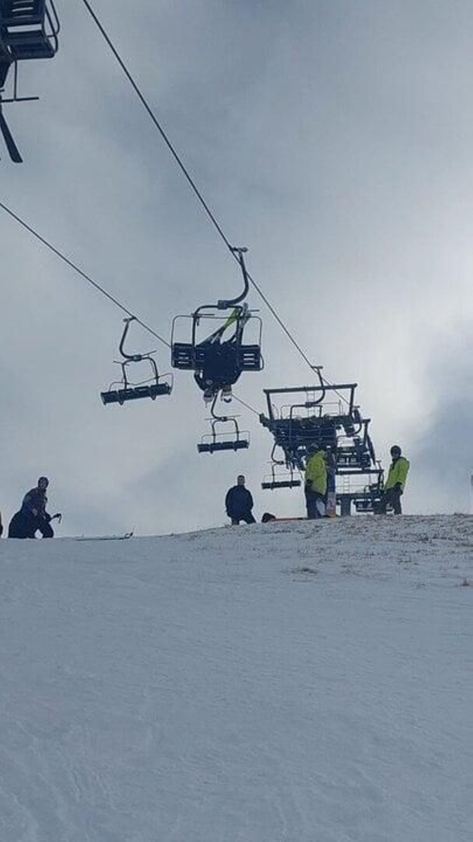 Galería | Accidente en un telesilla de la estación de esquí de Astún