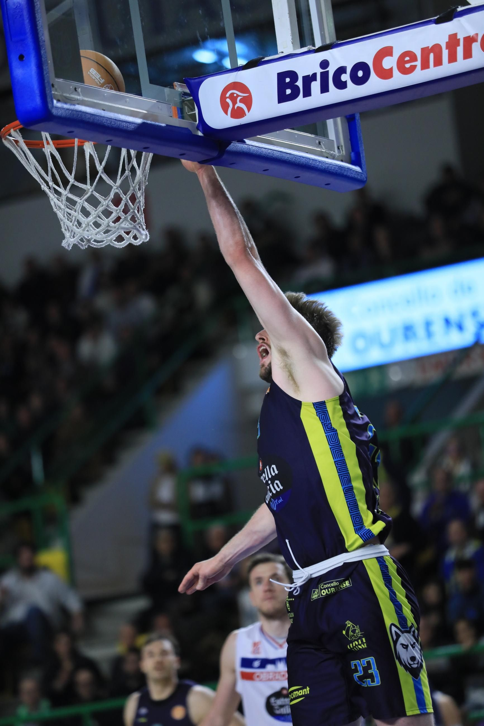 Galería | El Pazo, a reventar para el derbi COB-Obradoiro