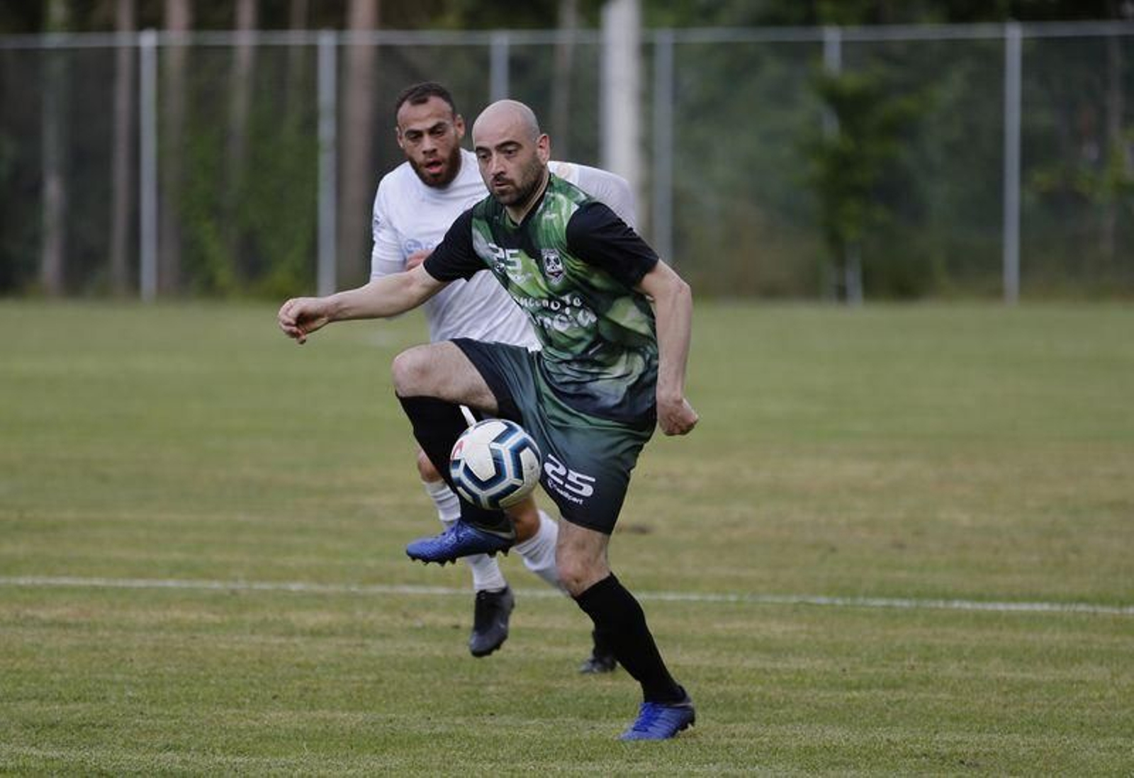 El partido entre el Arnoia y el Nogueira (Xesús Fariñas)