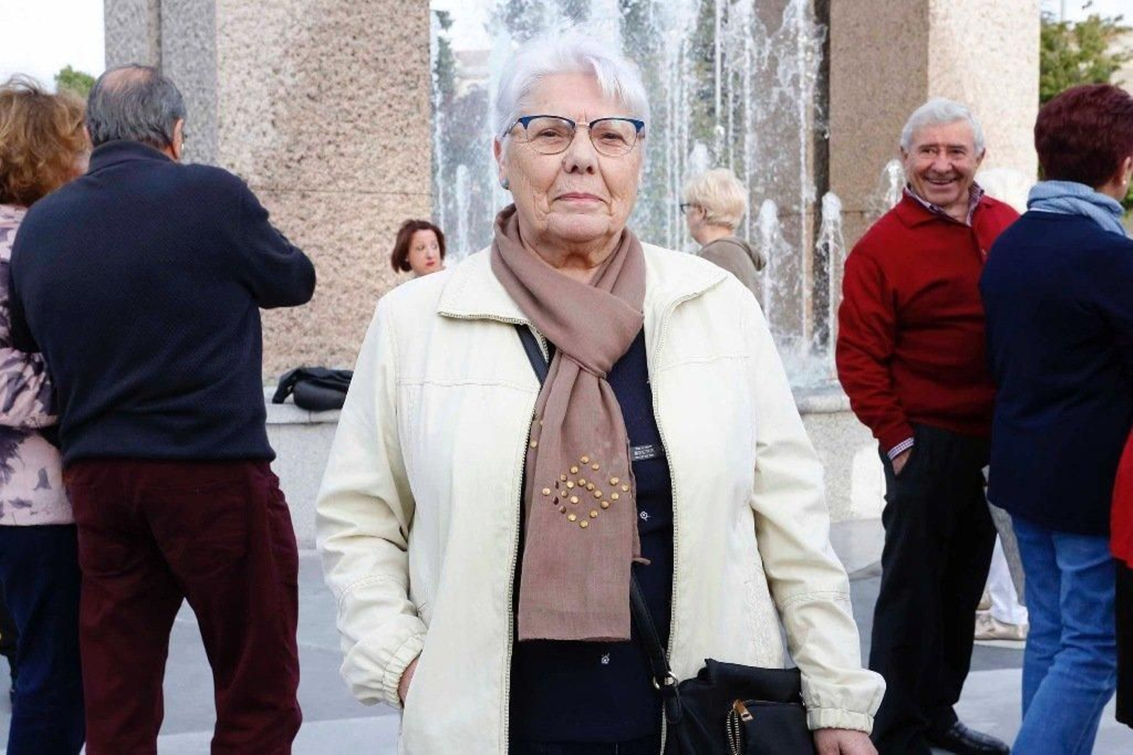 Vigo disfruta de la nueva Plaza de América _ Marta 01