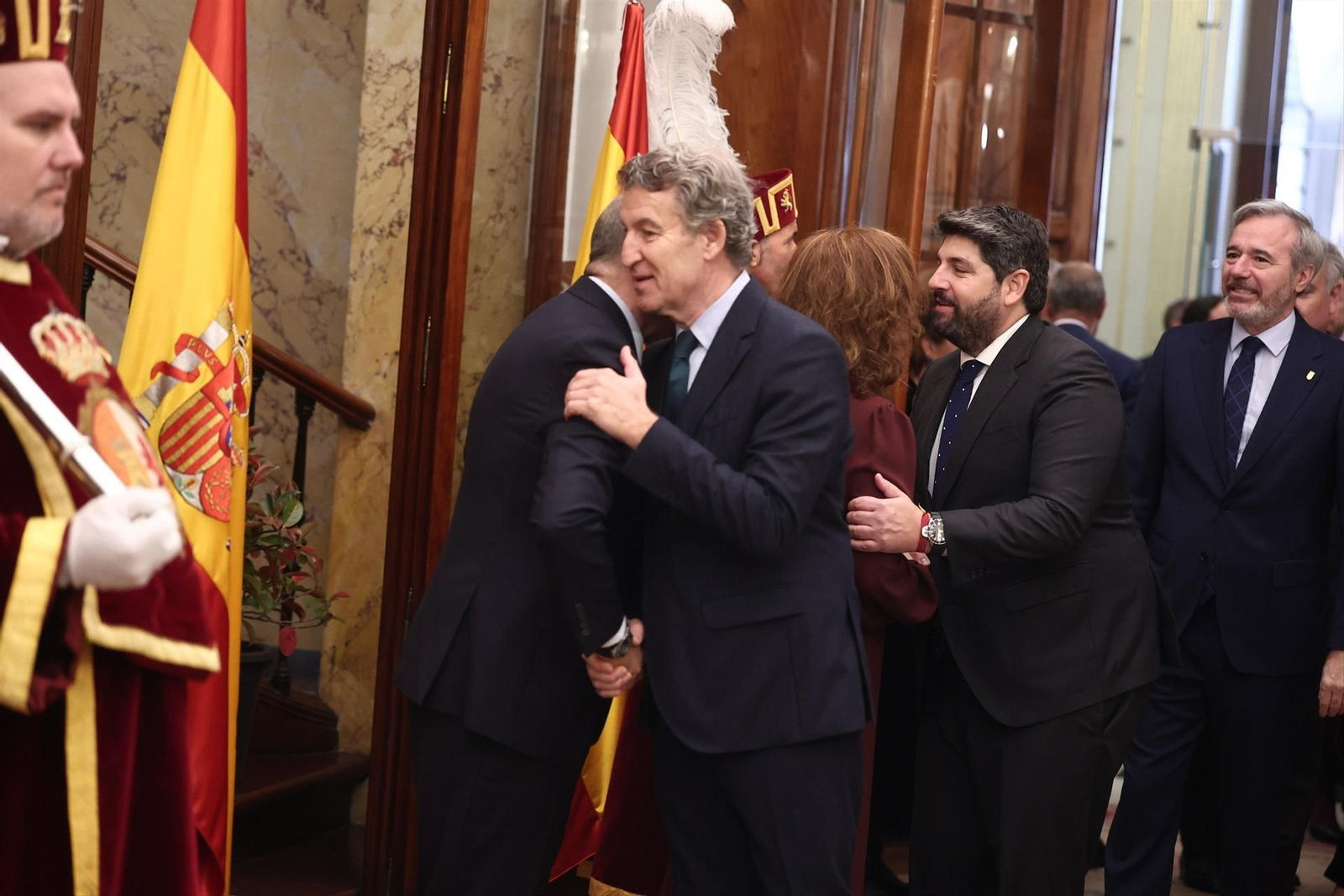 Galería | Las fuerzas políticas alaban el papel de la Constitución española, en imágenes