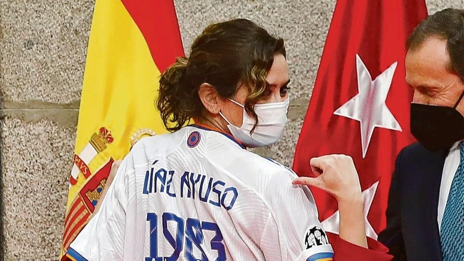 Ayuso, ayer en el homenaje a los miembros de la “Quinta del Buitre”.