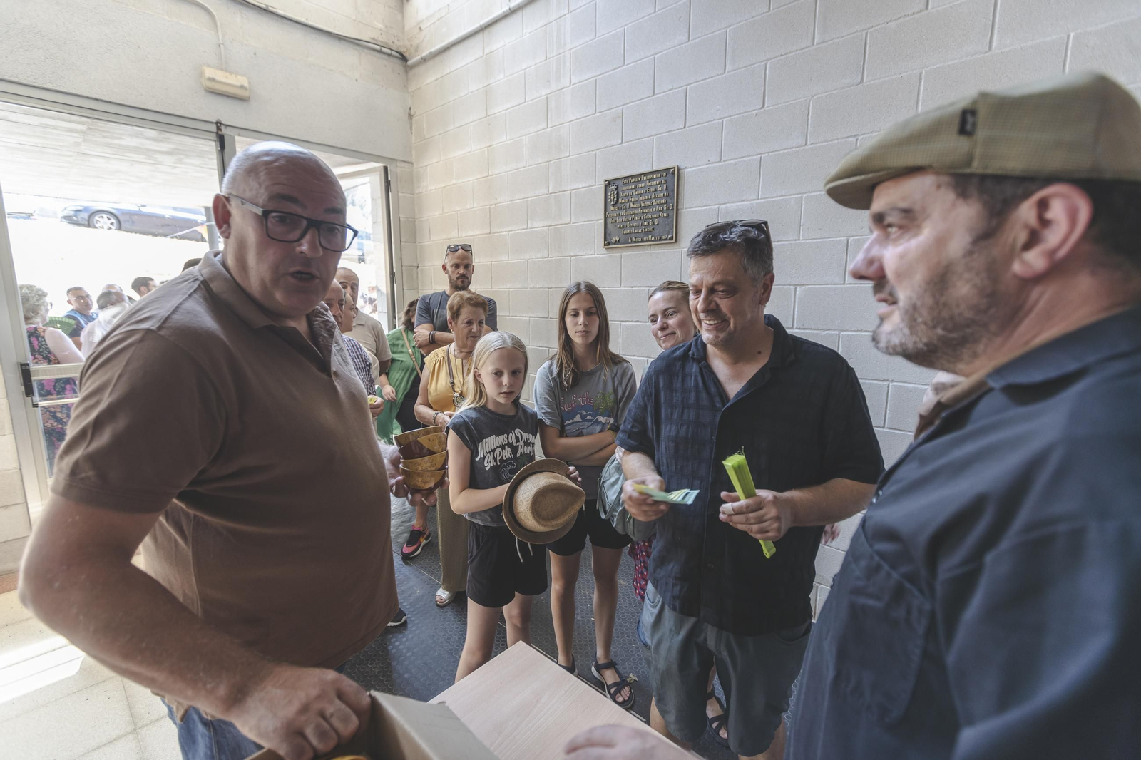Galería | A Merca disfruta de una gran Festa do Porco ó espeto, en fotos