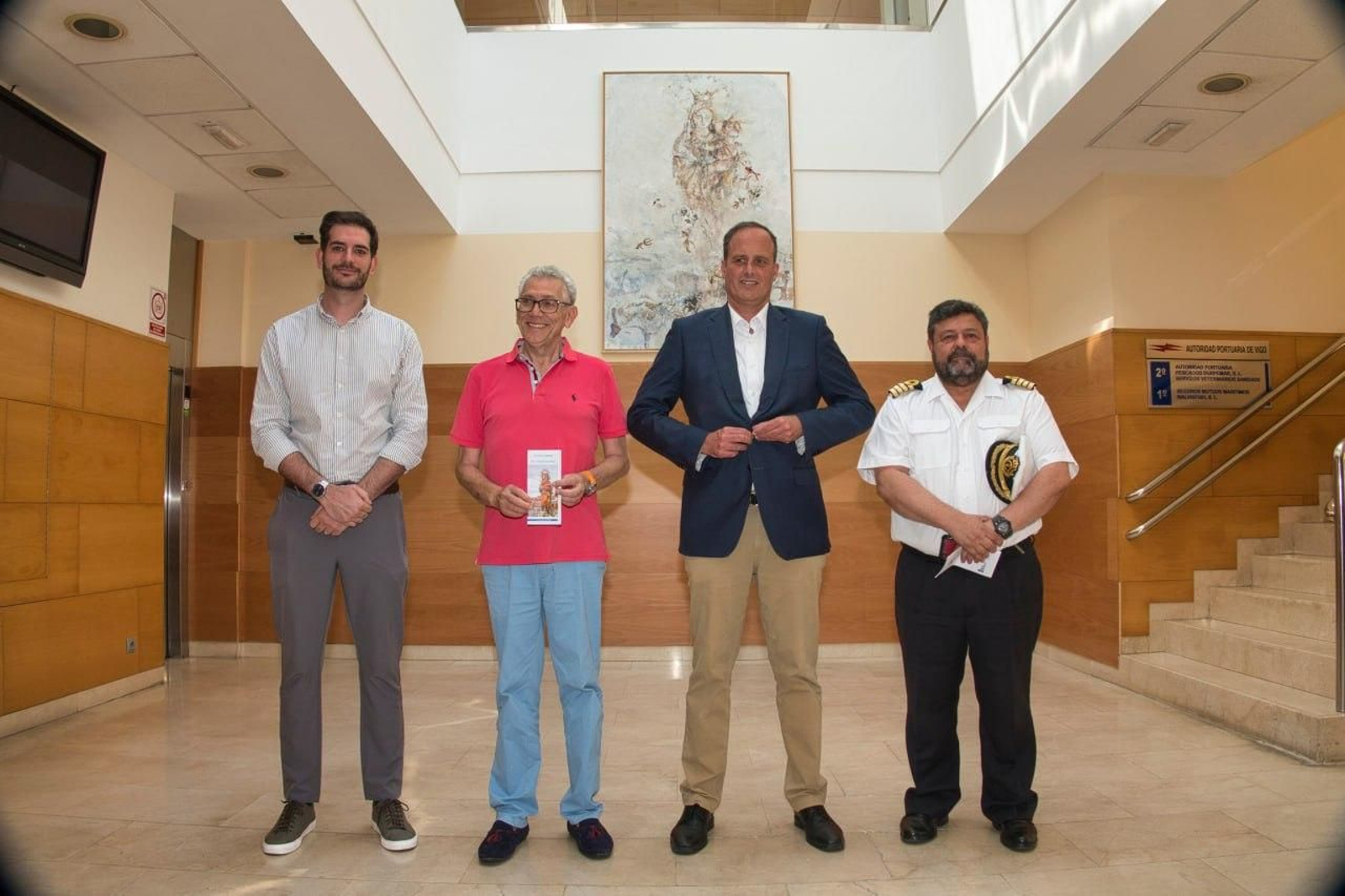 Representantes de las cuatro marinas, ayer en la presentación en O Berbés.