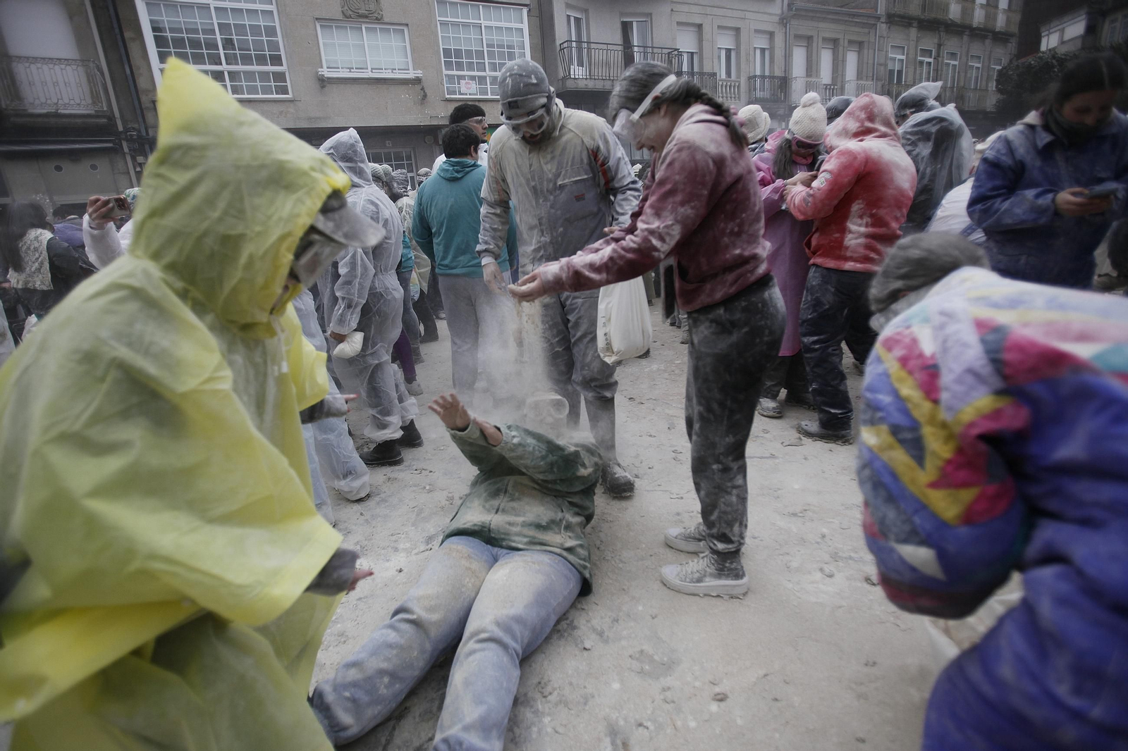 Galería | Los entroideiros conquistan Xinzo en el Domingo de Fareleiro