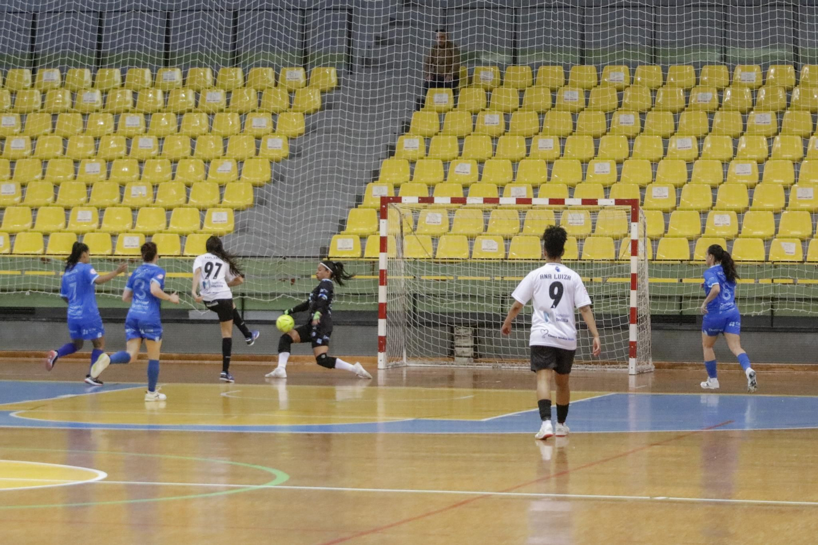 Galería | Ourense Ontime cae ante el líder