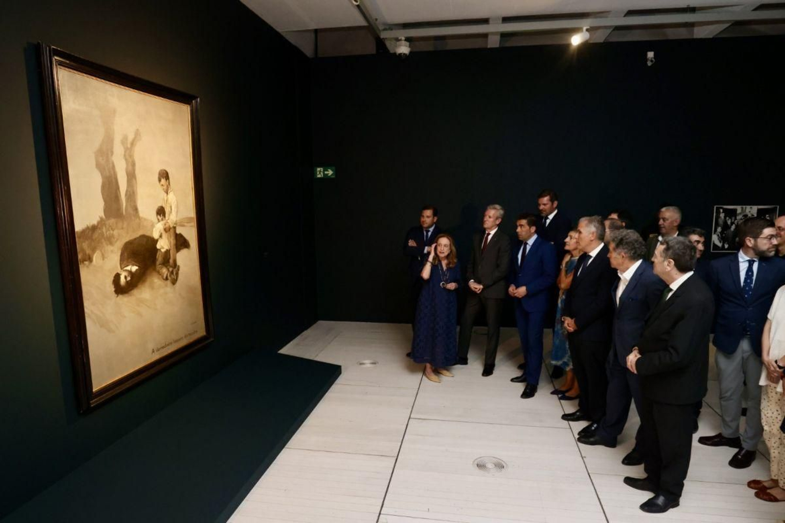 El cuadro “A derradeira leición do mestre”, ya instalado ayer en el Museo de Pontevedra.