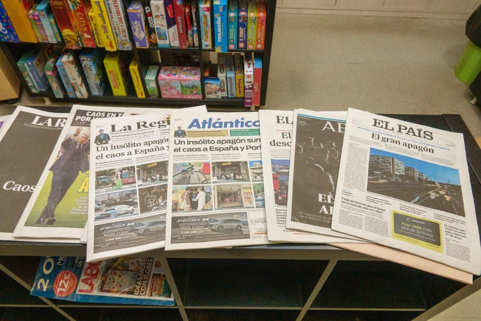 La cabeceras que lograron salir publicadas tras el gran apagón del 28 de abril. Atlántico, entre ellas.