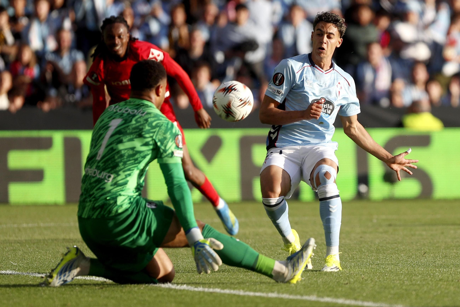 Galería | La goleada del Friburgo puso fin al sueño europeo del Celta