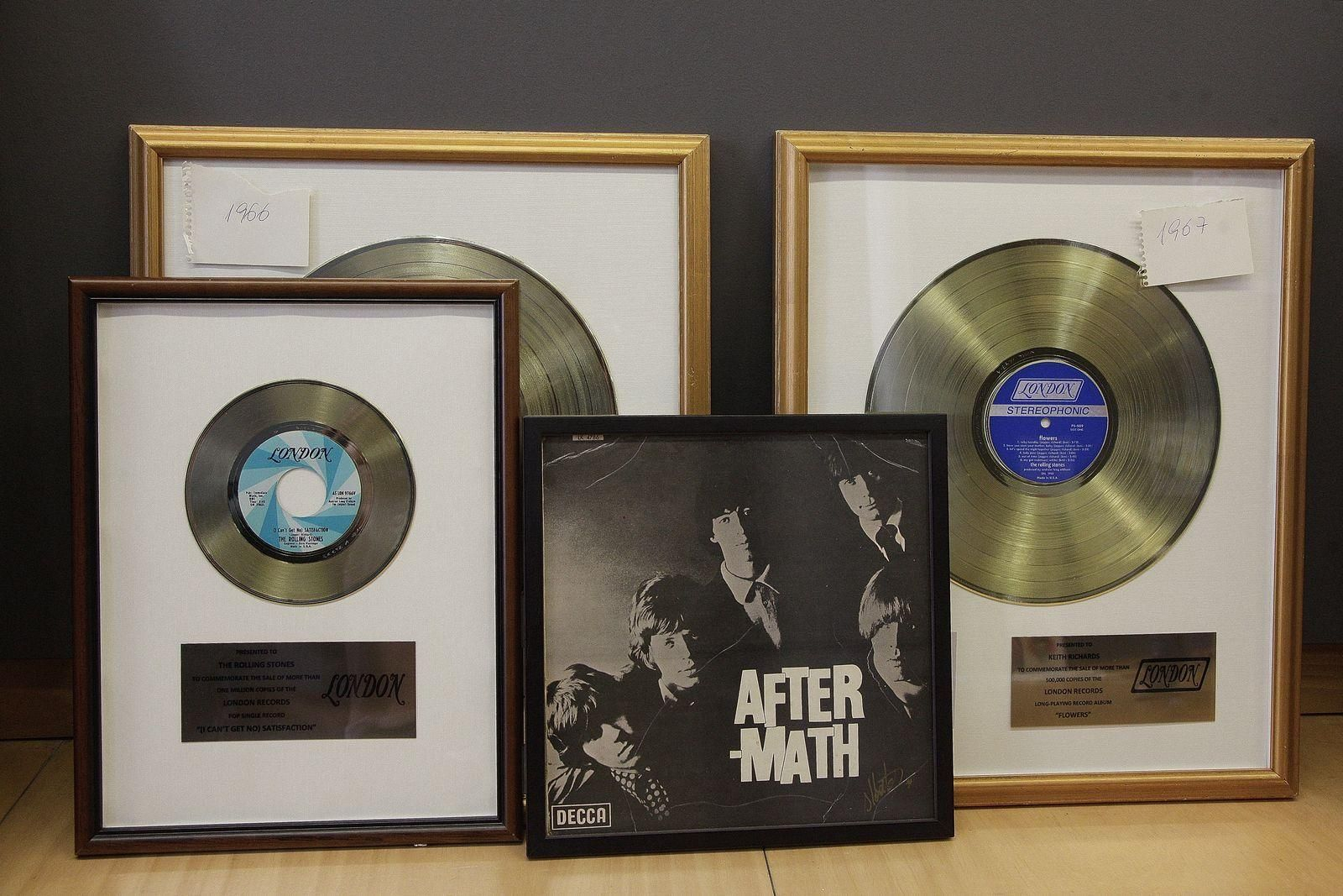 Piezas de la exposición The Rolling Stones // FOTOS: MIGUEL ÁNGEL