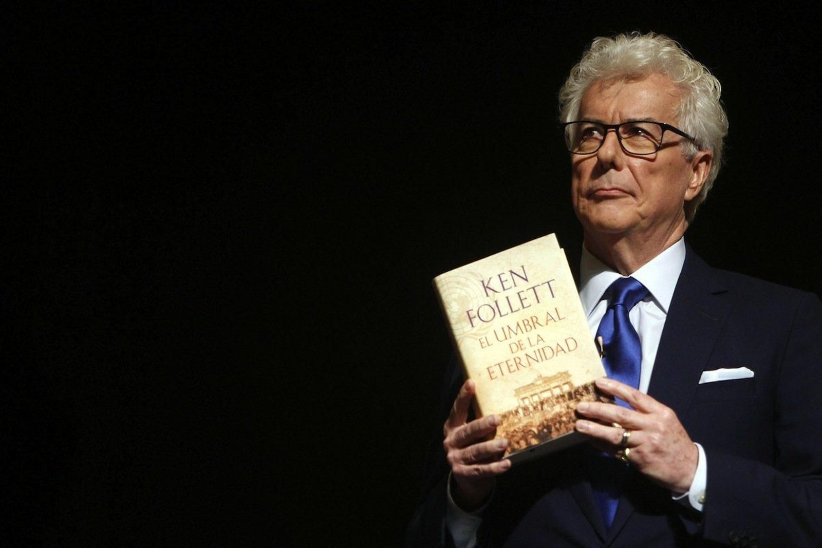 Ken Follet.