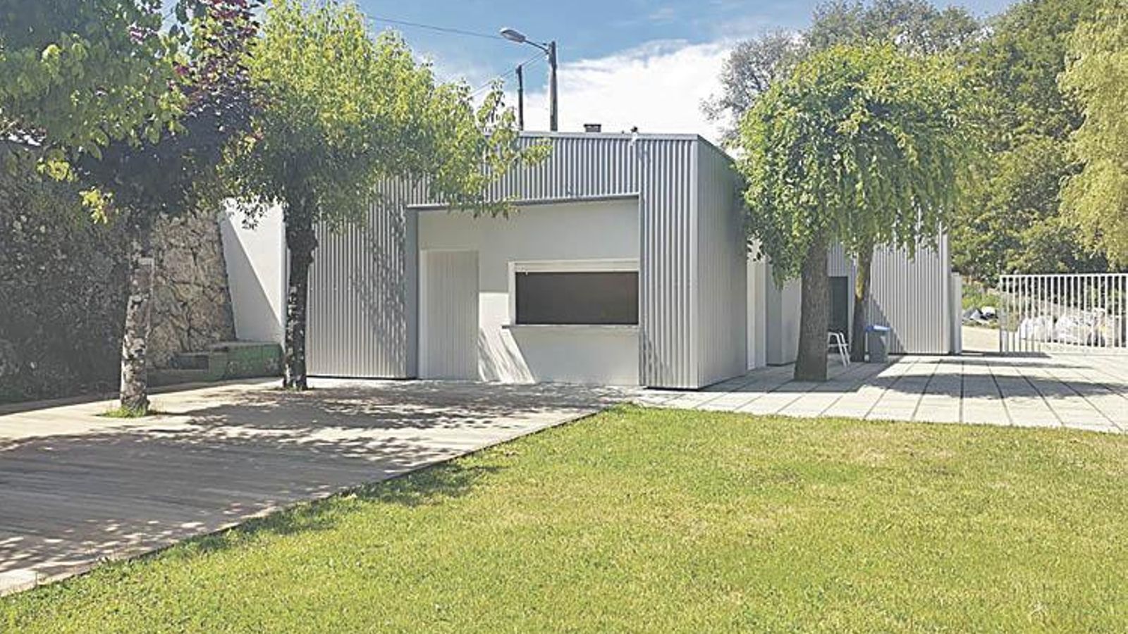 Edificación pública del concello de Bande.