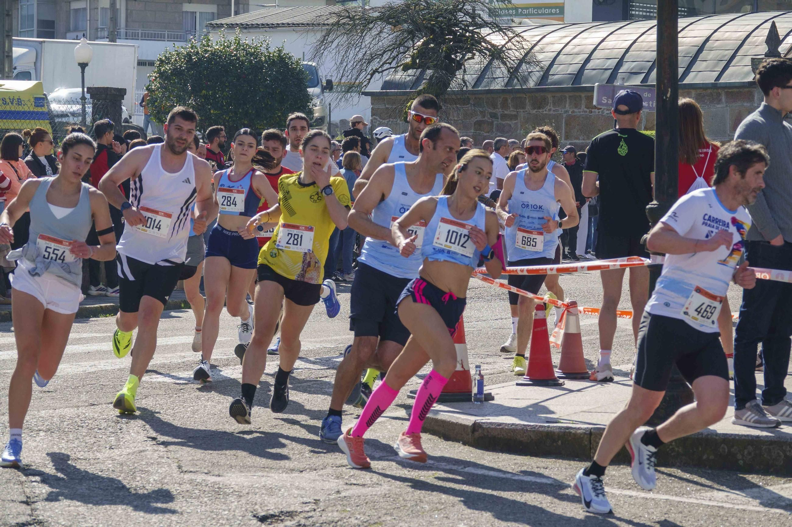 Galería | Pequeños y mayores se divierten en la 10K de Porriño