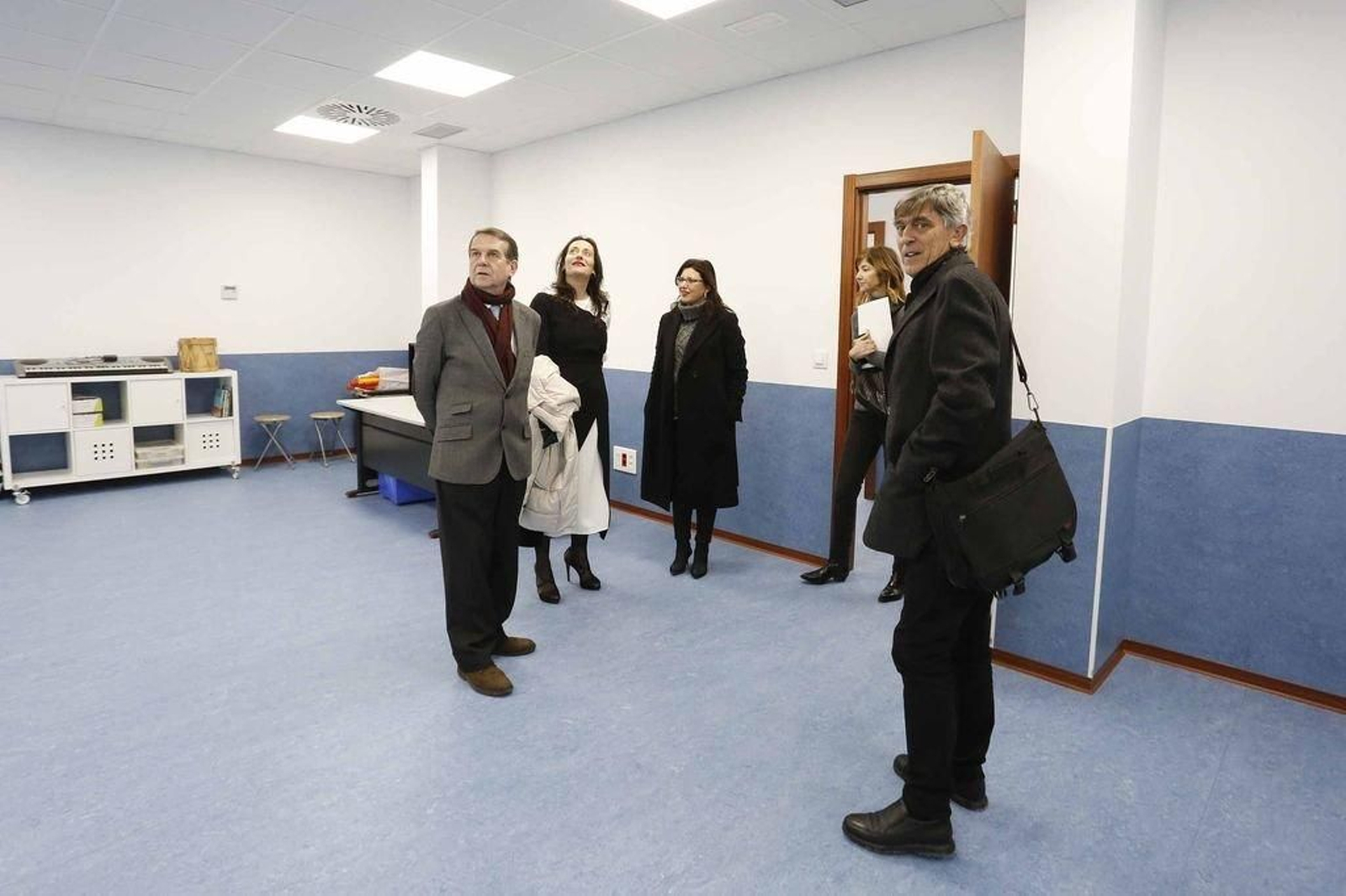 El alcalde, Abel Caballero, y la concejala María José Caride acudieron a la inauguración.