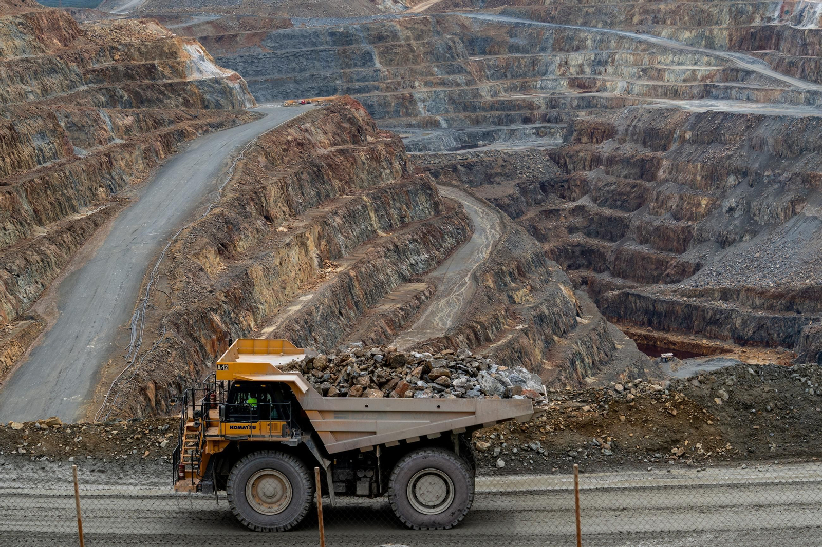 Explotación minera a cielo abierto en Riotinto.