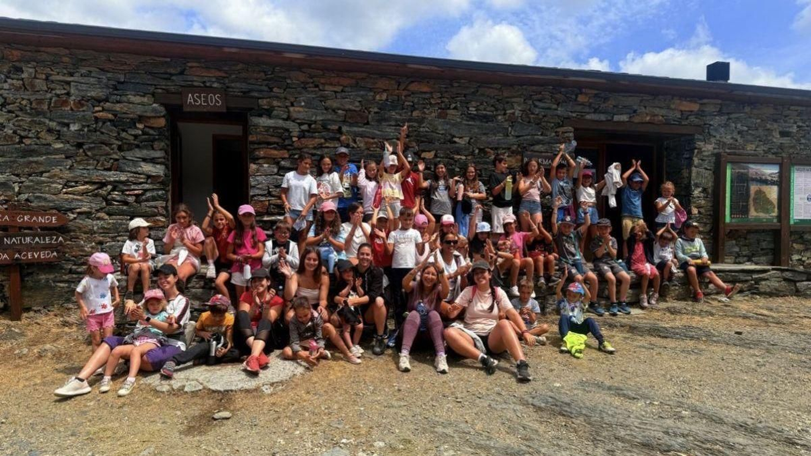 Pequeños de A Mezquita durante uno de los programas de conciliación.