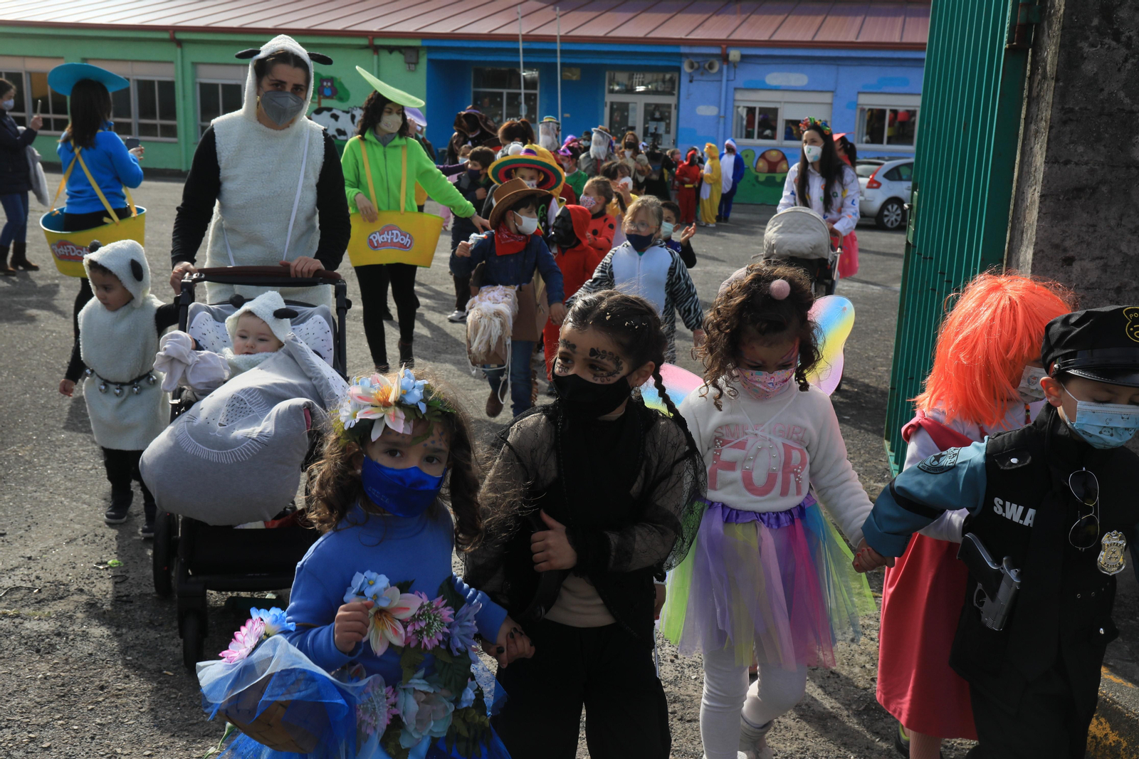 Cualedro. 25/02/2022.- Desfile de entroido infantil en Cualedro. José Paz