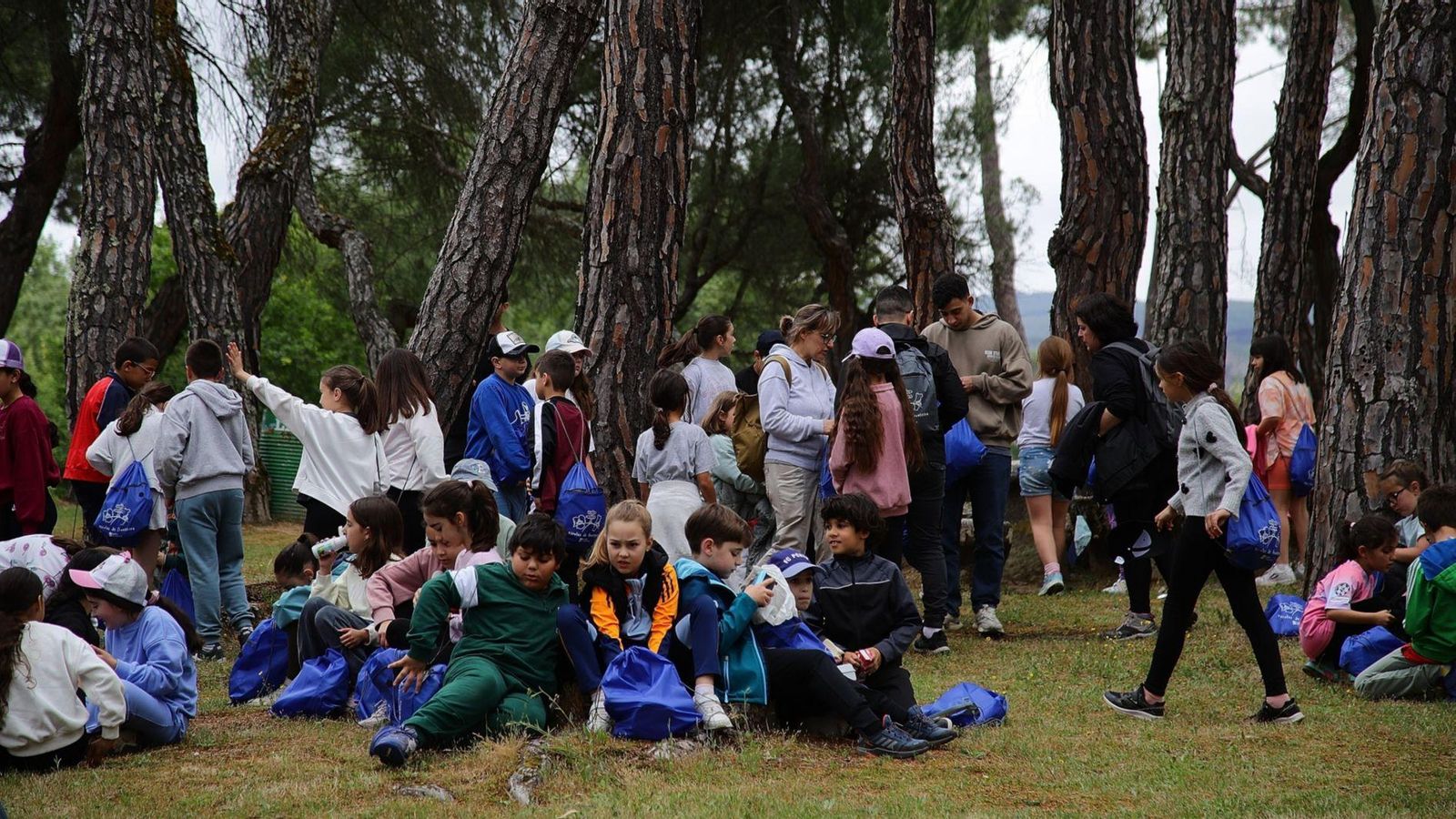 Os escolares compartiron tempo e experiencias.