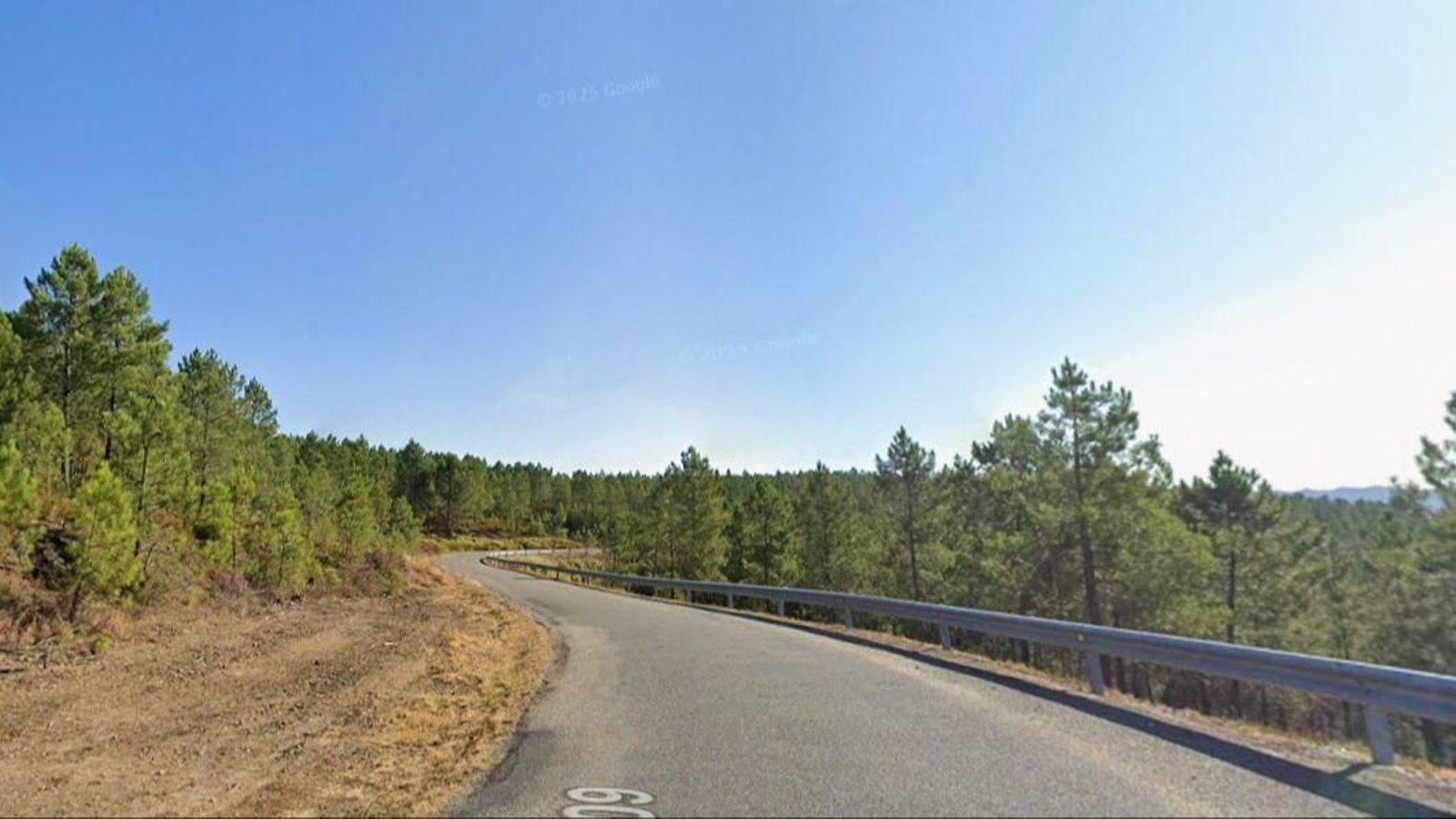 La carretera que va de Cabreiroá a Vilar de Cervos