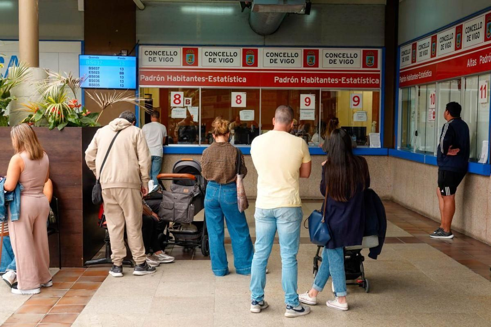 Colas para el censo.