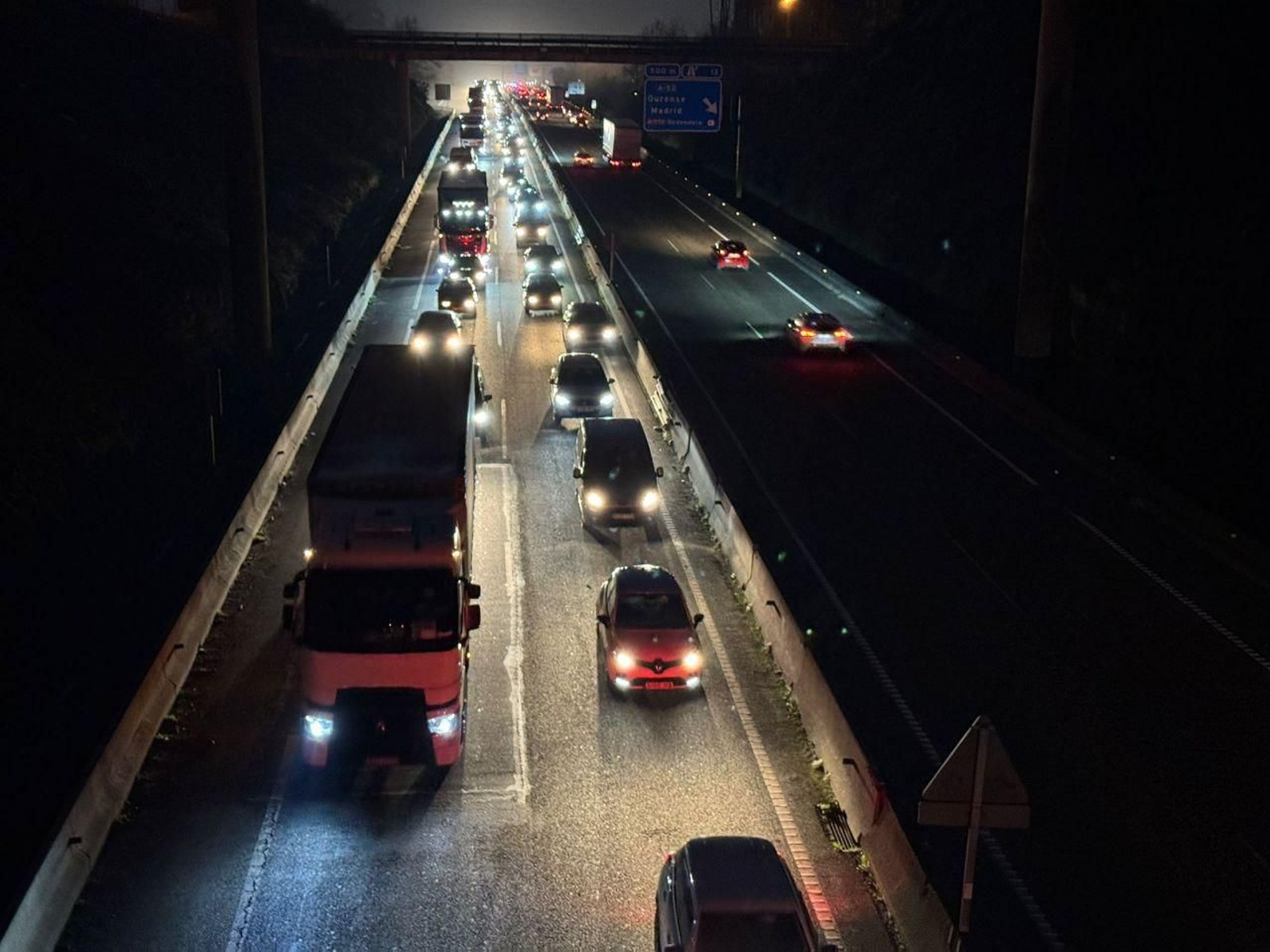 Retenciones en la A 55 a la altura de Mos.