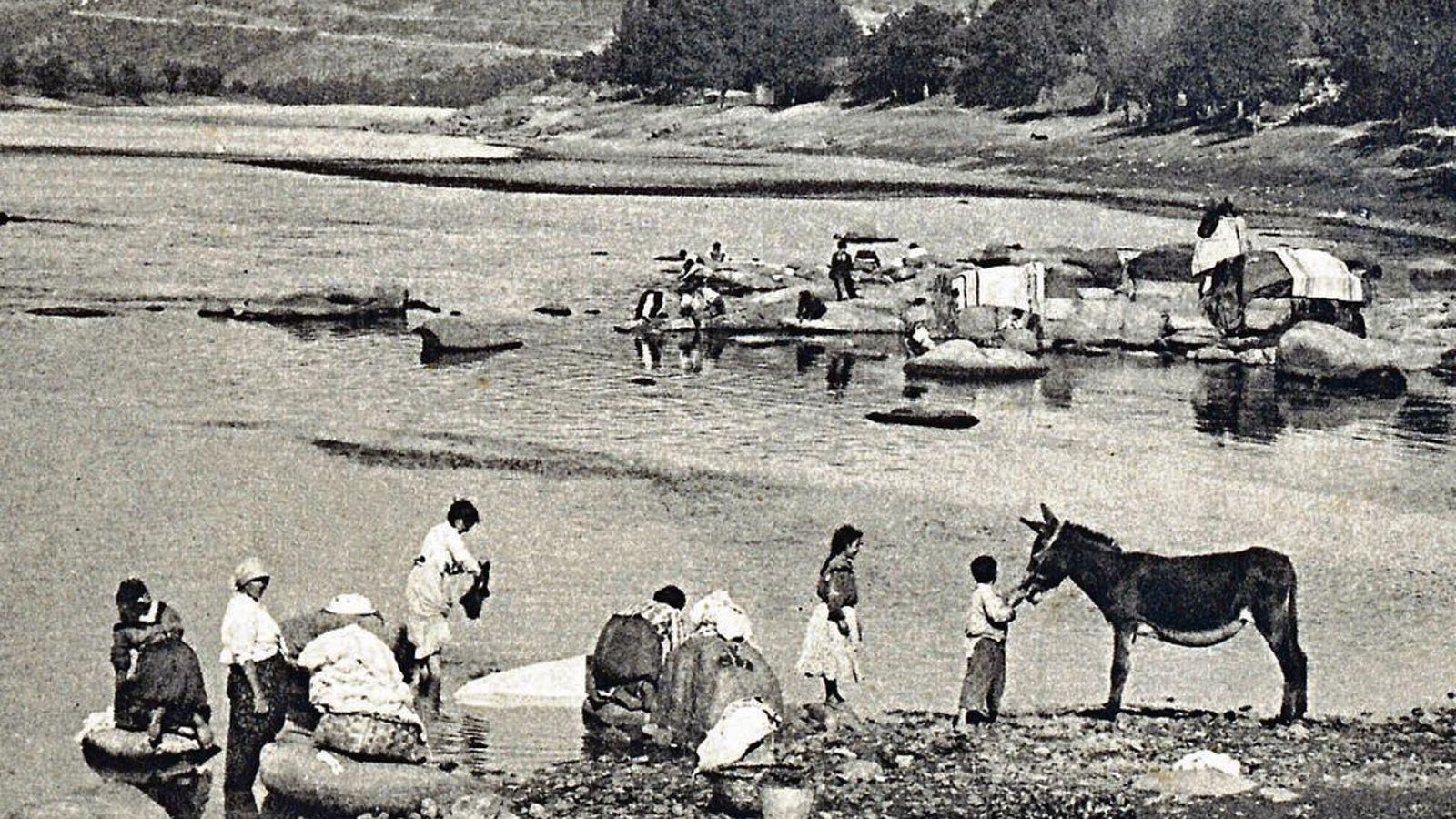 Postal fotográfica propiedad de Numismática Álvarez.