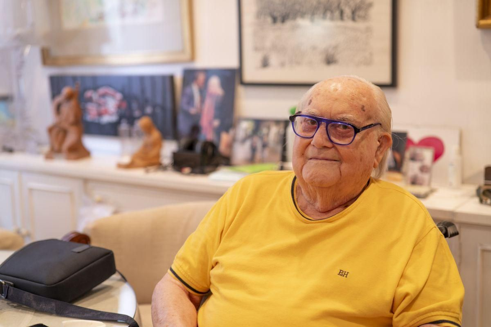 Javier Suances, edificios que se dibujan con el lápiz de la luz