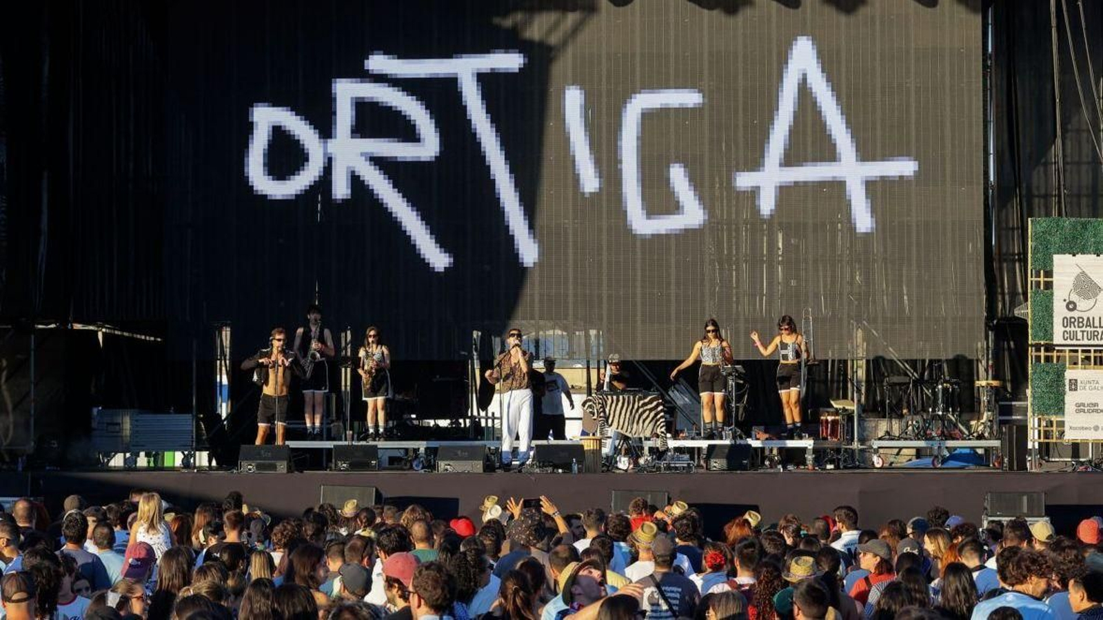 Ortiga fue el encargado de cerrar el festival “Son e Mar” con una verbena con ritmos latinos y sonidos electrónicos.