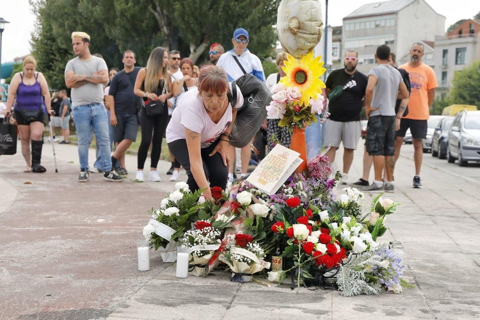 Homenaje al fallecido en Cangas el pasado viernes en un accidente automovilístico, Miguel Pereira.