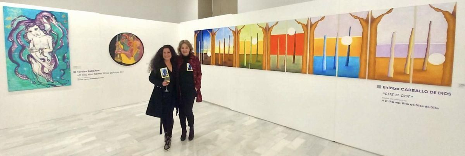 Ehlaba Carballo y Tareixa Taboada en la  inauguración.