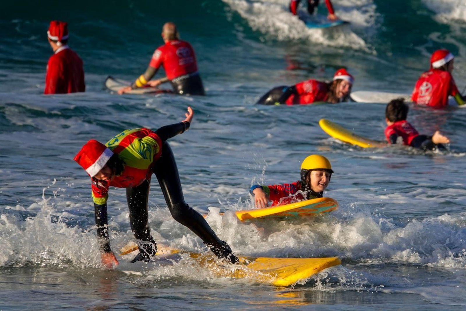 Galería | Papanoeles surfeando en Patos