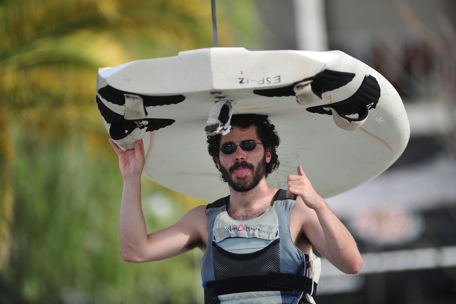 CASTRELO DE MIÑO 31/07/2020.- Windsurf en Castrelo de Miño. José Paz