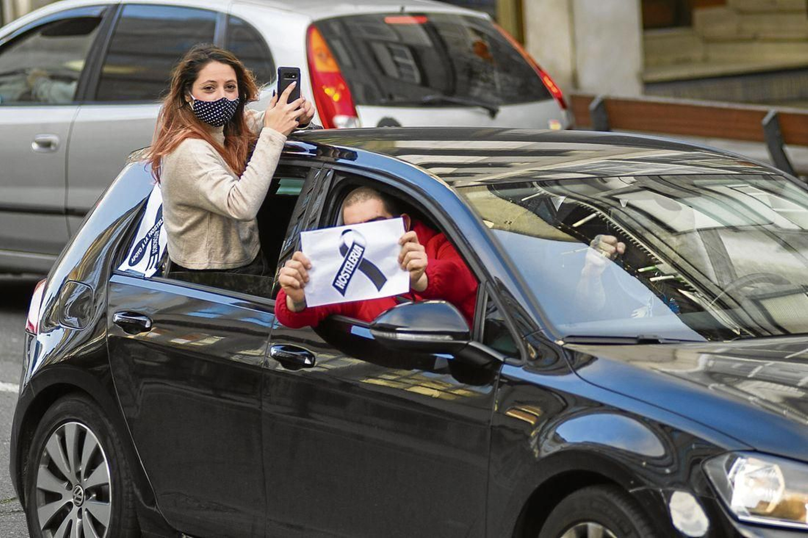 La hostelería ourensana no cesa en sus reivindicaciones. (Foto: Martiño Pinal)