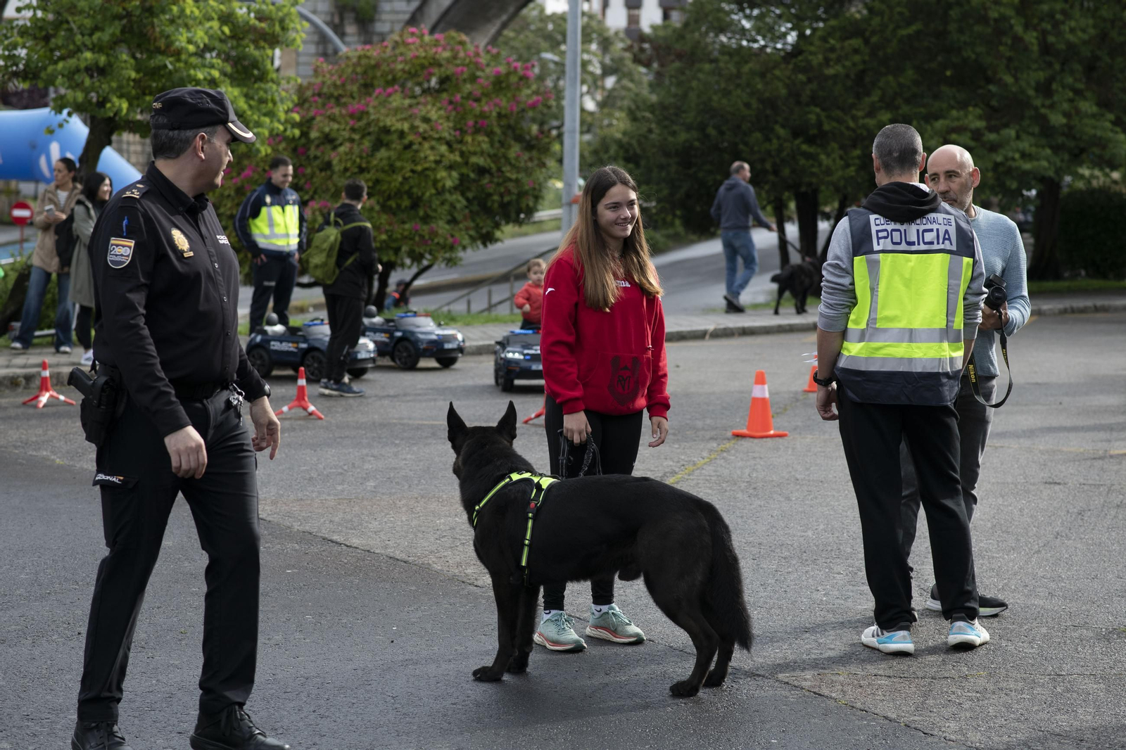 Galería |  Ourense se llena de solidaridad y corredores para la III Carrera Ruta 091 de la Policía Nacional
