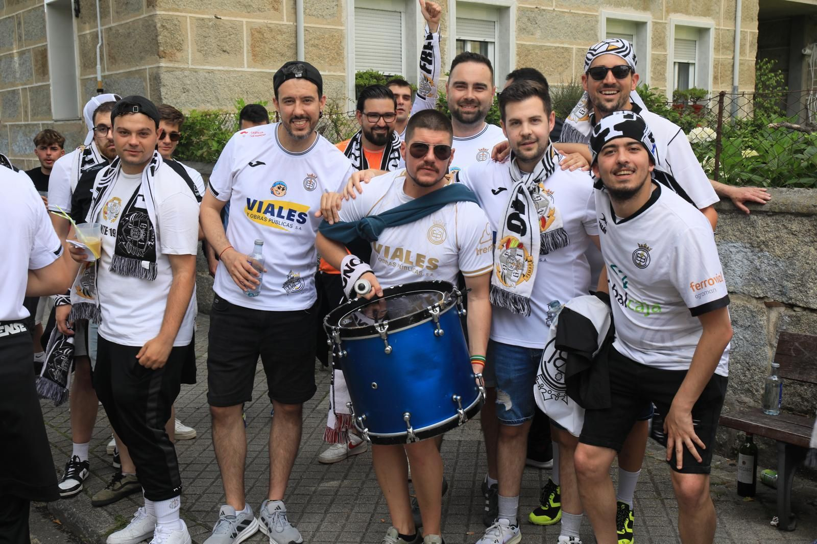 Galería | La UD Ourense quiere llegar a Primera Federación y la afición se vuelca con el equipo en O Couto